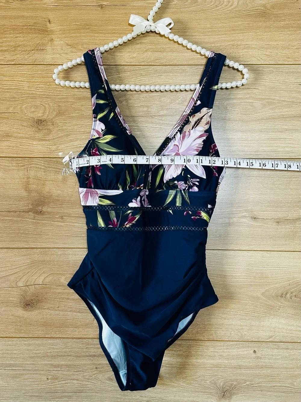 Cupshe Navy Floral V-Neck One-Piece Swimsuit